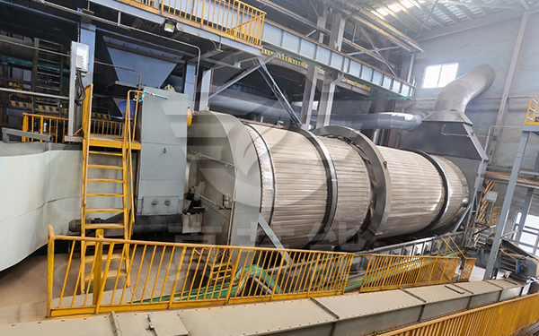 紅薯渣烘干設(shè)備運(yùn)行現(xiàn)場(chǎng) 紅薯渣烘干設(shè)備運(yùn)行現(xiàn)場(chǎng)